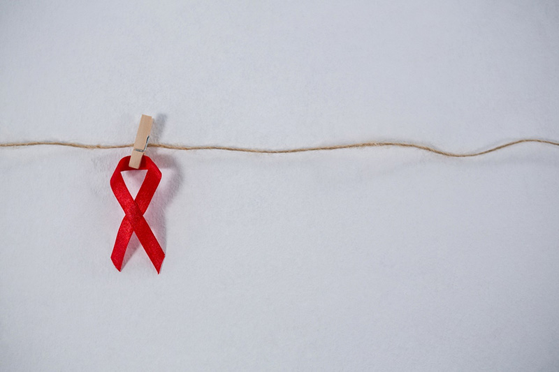 关于艾滋病病毒感染的告知，有哪些规定？